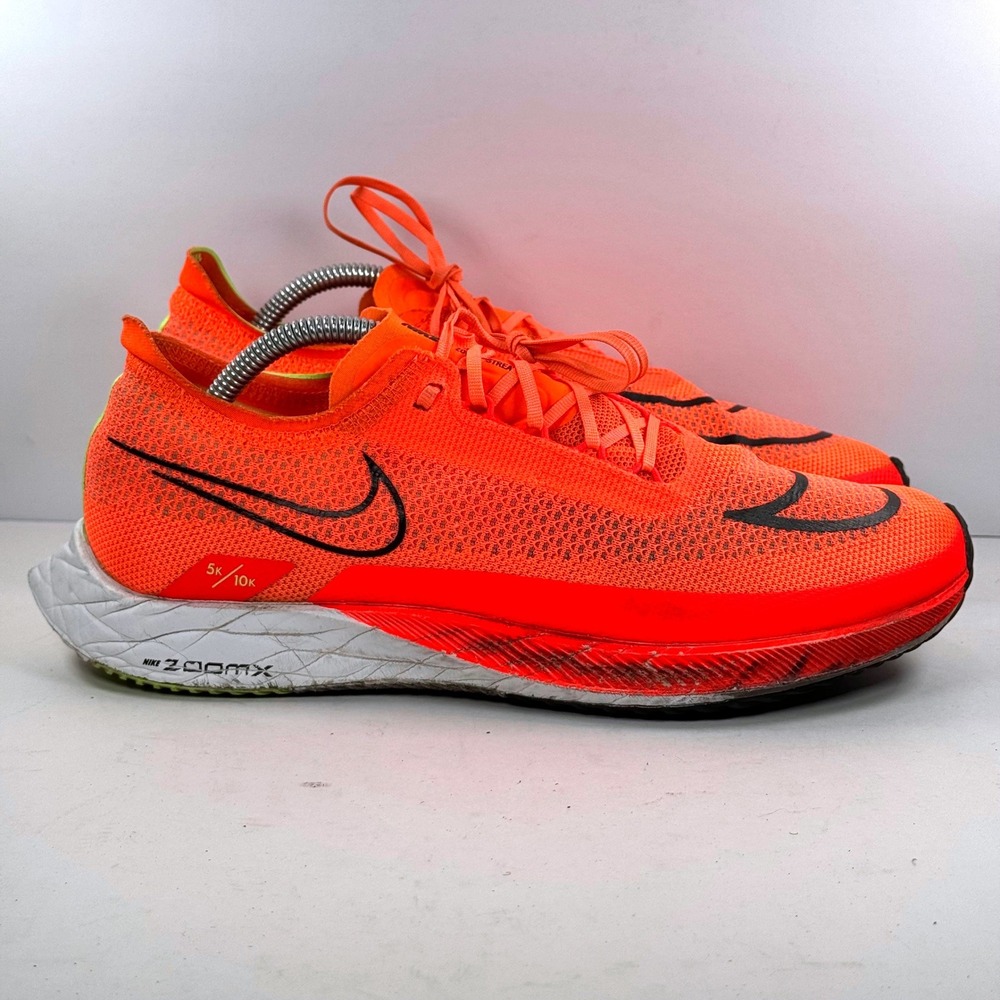 Nike ZoomX Streakfly Total Orange Black Volt DJ6566-800 Mens 9.5 Running Shoes